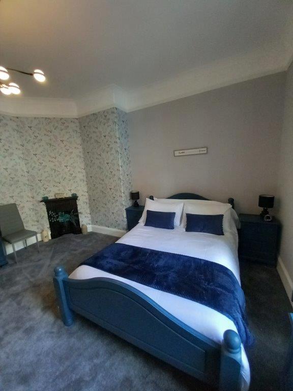The Nifty Nook Apartment Кембелтаун Екстериор снимка